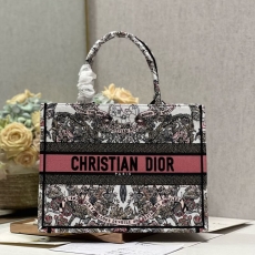 Christian Dior Shopping Bags